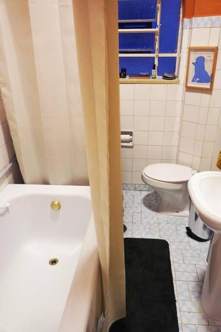 Apartamento Aconchegante No Centro De *